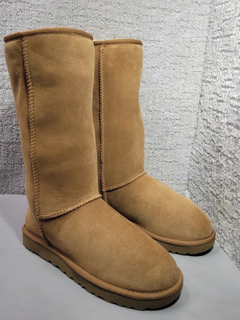 UGG Classic Tall II Womens Size US 8 Chestnut Sheepskin Sugarcane EVA Boots - Picture 1 of 12